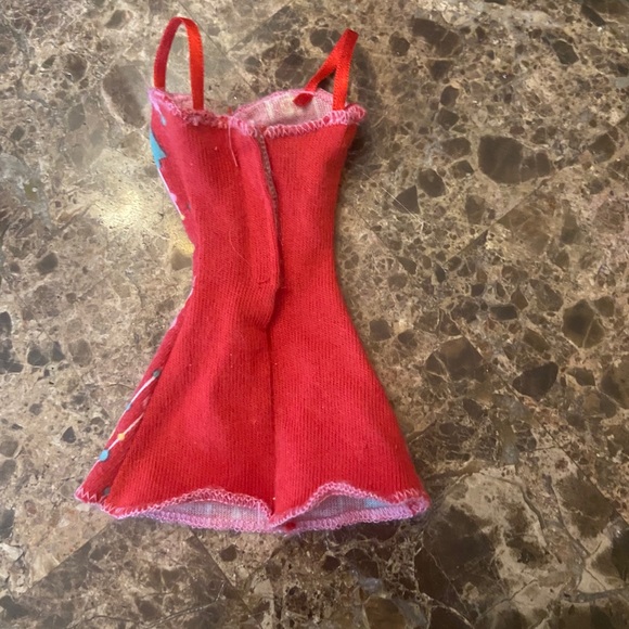 7 Short Barbie Dresses - Picture 3 of 15